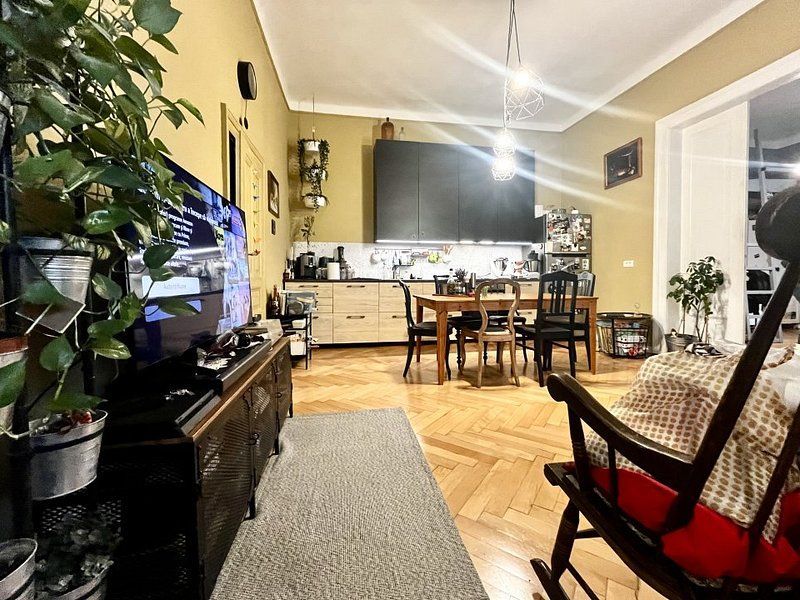 Un apartament cu 3 camere, vibrant si boem, in zona Centrala - Piata Plevnei - Poză 2