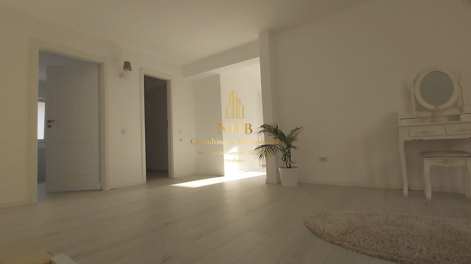 Casă spațioasă 5 camere + curte 340 mp în Băneasa | - Poză 18