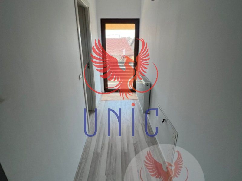 Casa, 4 camere, S+P+1E+M - Poză 13