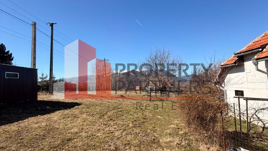 Casă tradițională cu 1800 mp teren  în Sohodol, Bran | Priveliște superba - Poză 5