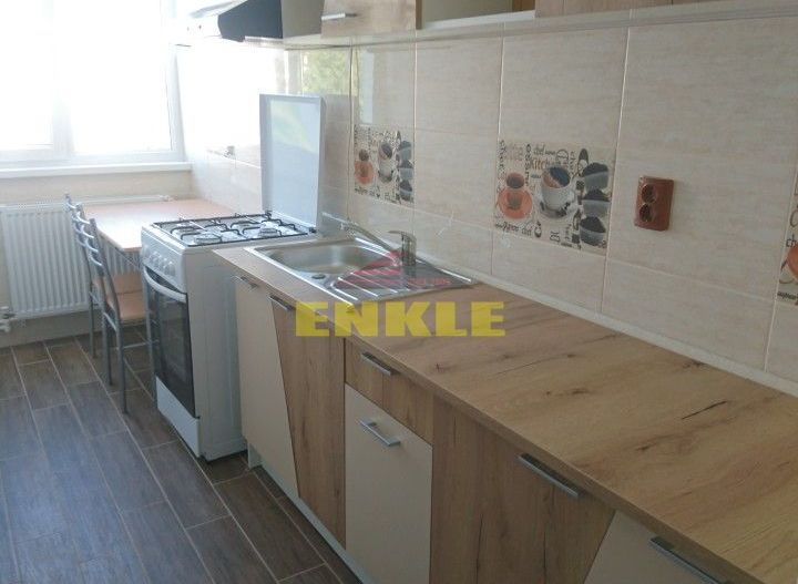 Garsoniera mobilata si utilata, zona Bucovina, renovata, 270 euro - Poză 3