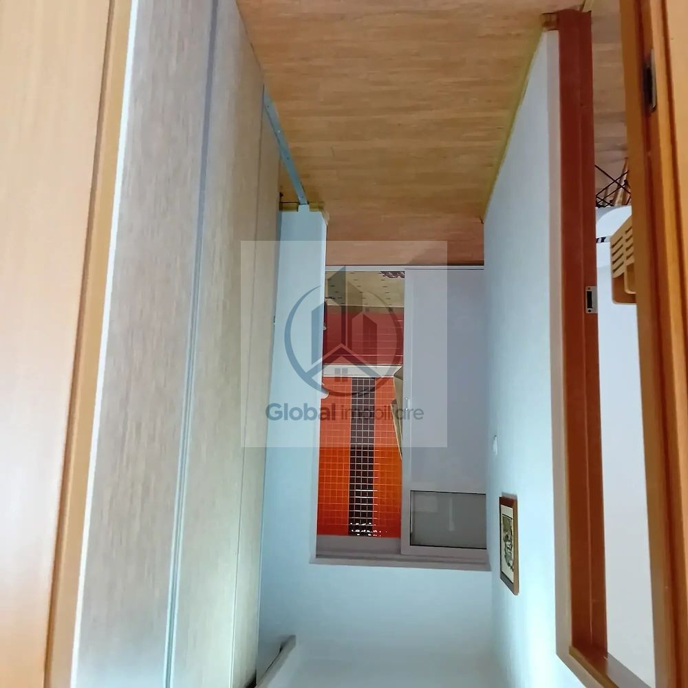 Apartament cu doua camere, Șoseaua Pantelimon- Piata Delfinului - Poză 2