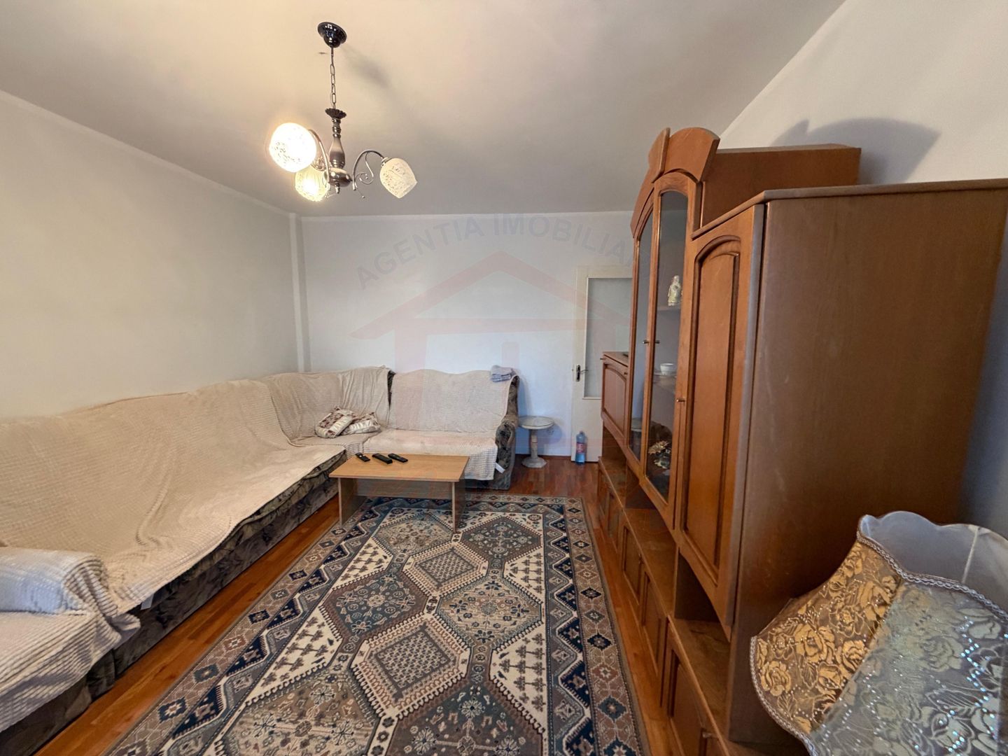APARTAMENT 4 CAMERE | Piața Centrală | 700 €/lună - Poză 4