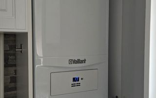 Coresi -Bloc Maurer M9, etajul 1, mobilat, parcare - Poză 17