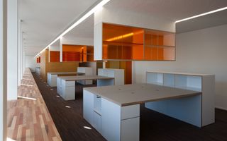 Sedu de banca ultracentral de inchiriat - Poză 4