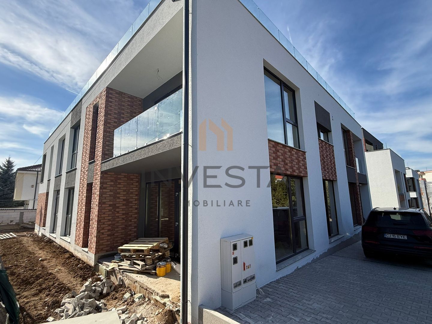 Spatiu comercial pretabil pentru clinica!  6 parcari incluse ! - Poză 2