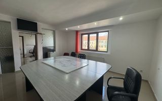 Birouri,sediul firme de închiriat  Etaj 1 în Aradul nou. - Poză 3