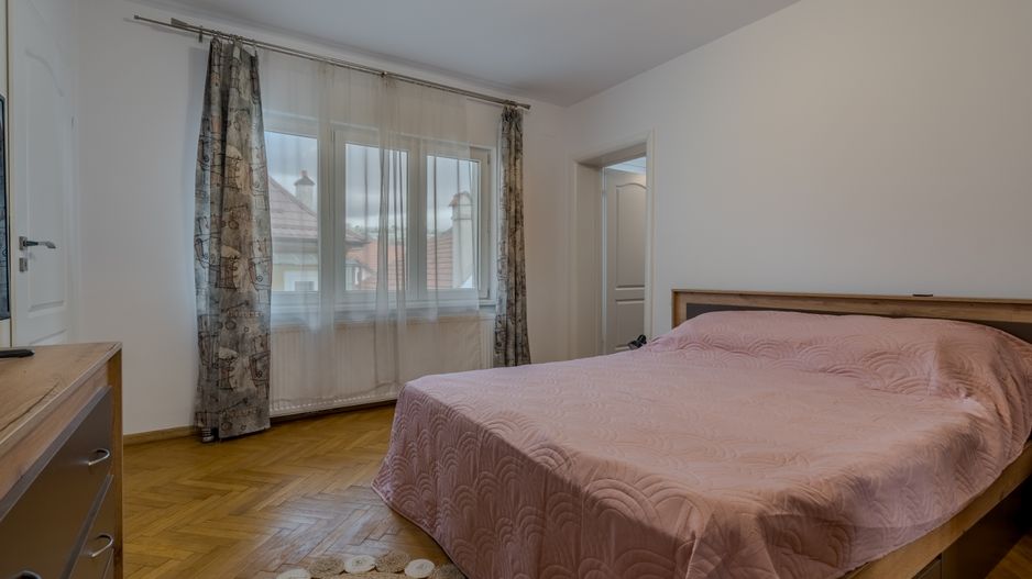 Casa individuala renovata integral | Brasovul Vechi - Dealul Cetatii - Poză 16