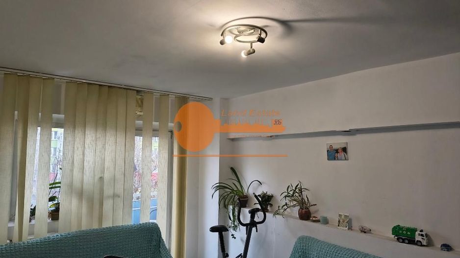 Apartament cu 3 camere in zona 13 Septembrie - Poză 1