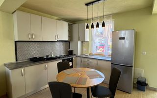 Casa tip duplex , prima inchiriere , 4 camere, 2 bai - Poză 1