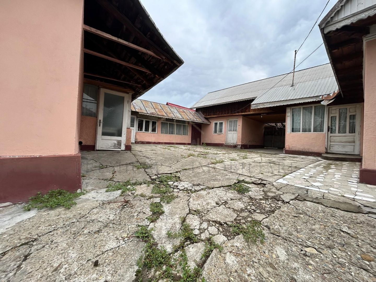 Proprietate de vânzare | 15 km de Onești, DN11 – direcția Bacău - Poză 4