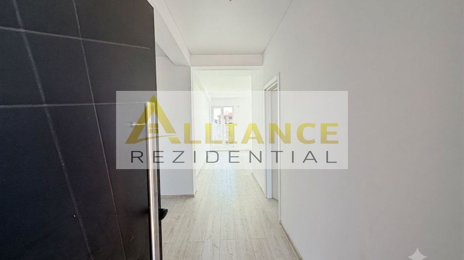 CASA PE PARTER IN BERCENI – TEREN 500 MP – ANSAMBLU ASFALTAT - Poză 2