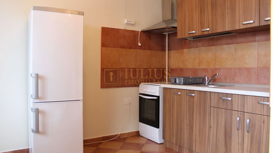 parcare privata, balcon, centrala proprie - Poză 4