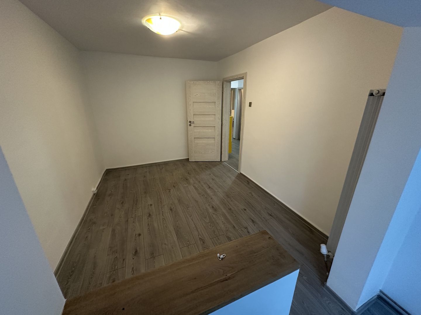Apartament 3 camere  renovat in zona Lipovei - Poză 18