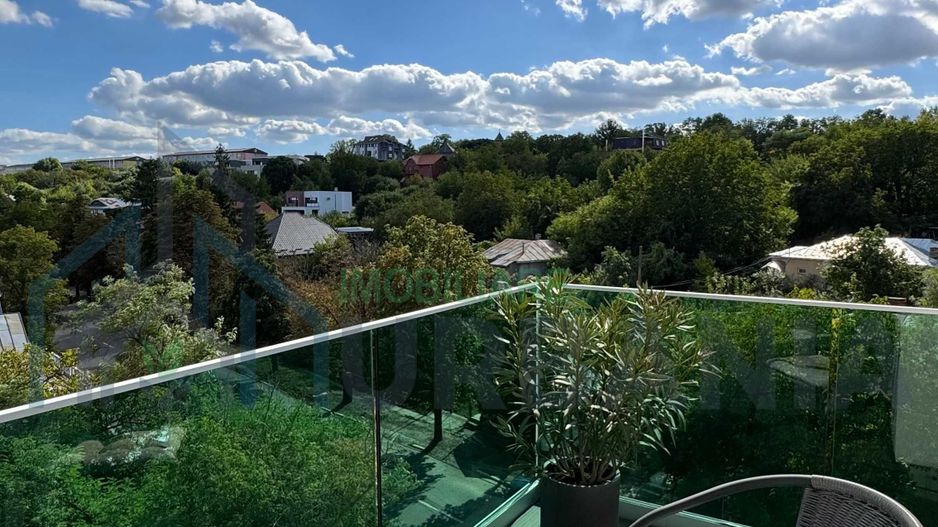 Apartament modern cu 2 camere de închiriat în Copou, complex Newton Park - Poză 7