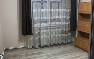 Vând apartament 3 camere - Poză 3