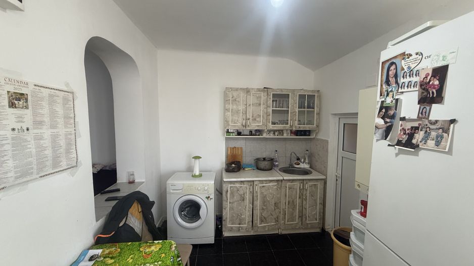 Apartament 2 cam in Vila etaj 1 + pod + curte 34 mp Campina - Poză 8