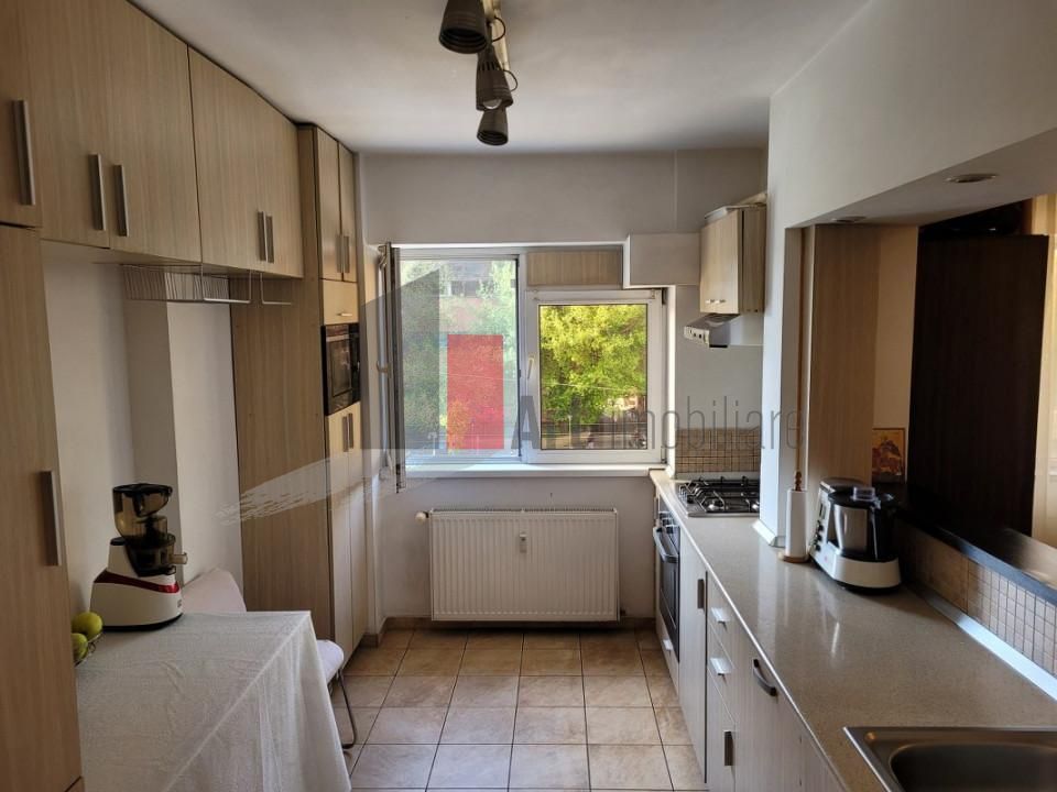 Apartament ideal de 3 camere la doar 50m de parc – gata de mutare! - Poză 1