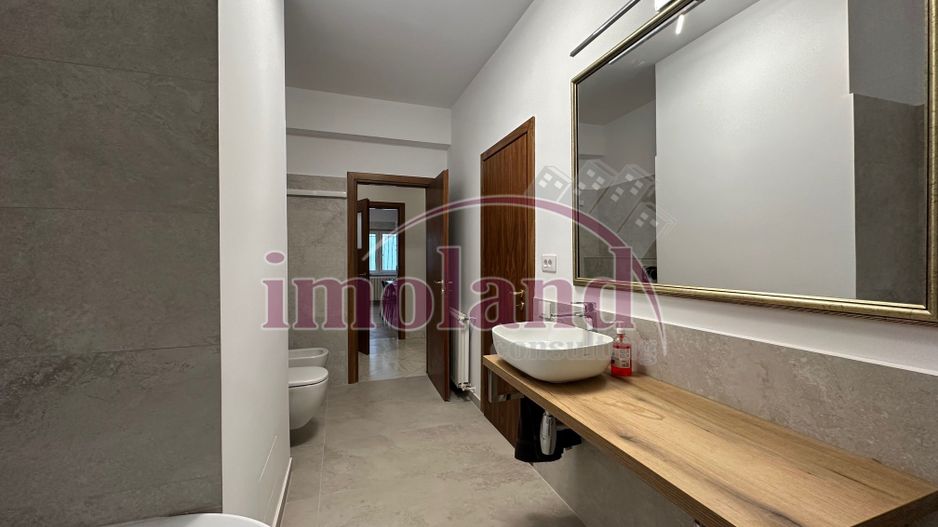 Inchiriere - 4 camere renovate integral - Primaverii - Poză 11