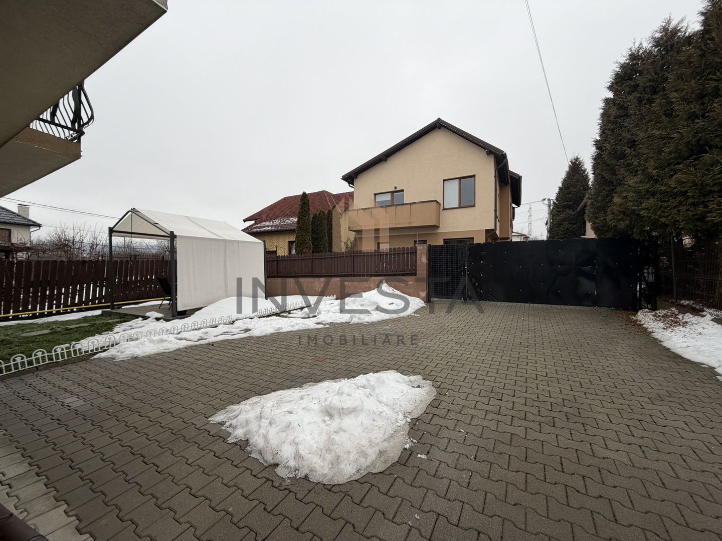 Casa deosebita de inchiriat- zona Mihai Romanul - Poză 2