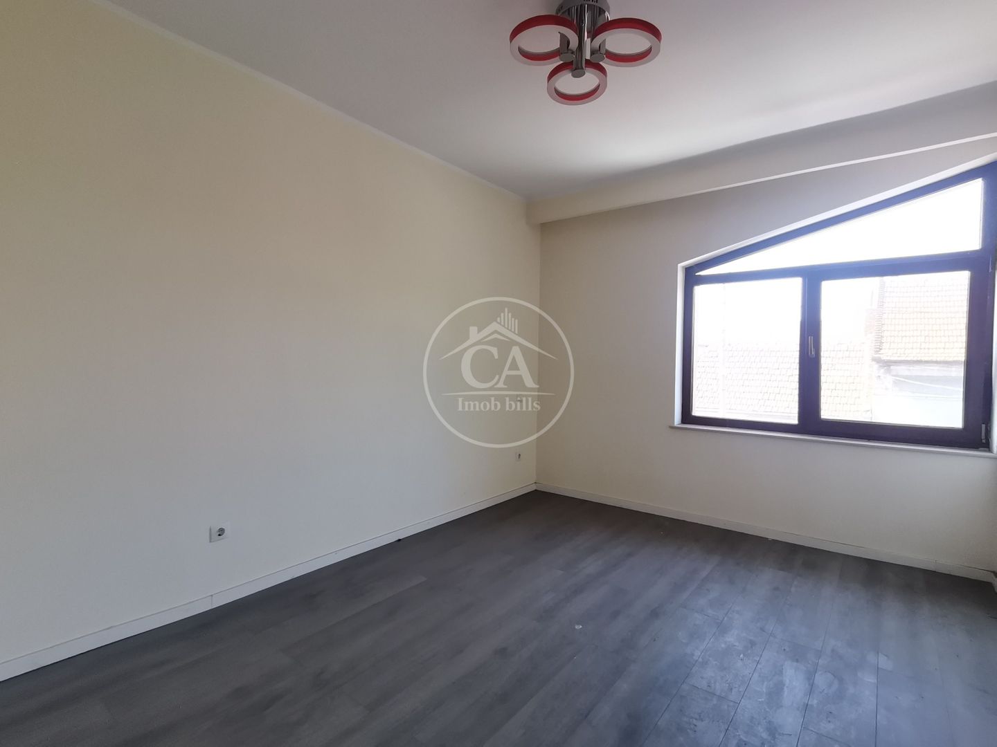 Casa de închiriat cu 7 camere în zona Dimitrie Cantemir, Oradea - Poză 14