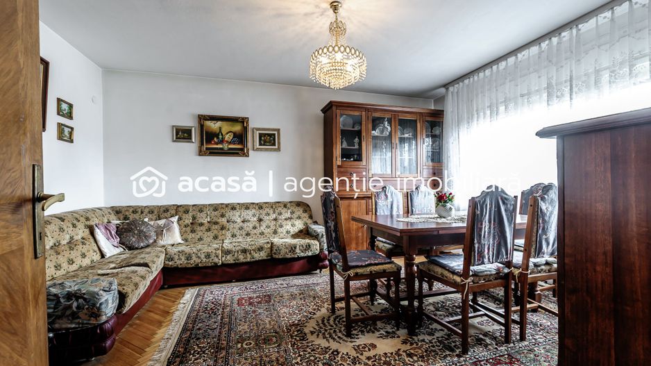 Casă din cărămidă cu 8 camere – zonă liniștită, LIPOVA - Poză 3