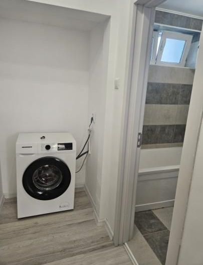 APARTAMENT RENOVAT SI MOBILAT ZONA PAJURA - Poză 6