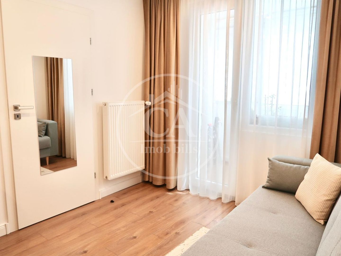 Apartament de vanzare  cu 3 camere Lux in zona Rogerius, Oradea. - Poză 4