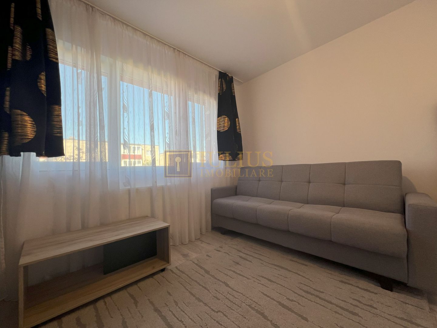 Garsoniera in zona UMT, amenajata modern. - Poză 3