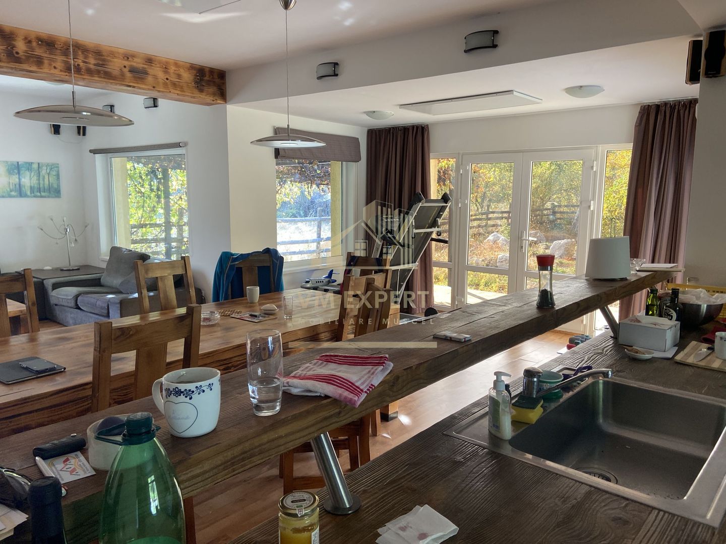 VILA CAMPULUNG, TEREN 4200 MP, PRET 259000 EURO - Poză 8