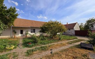 Casa de vanzare cu teren mare pe Ady Endre Aradul nou - Poză 7