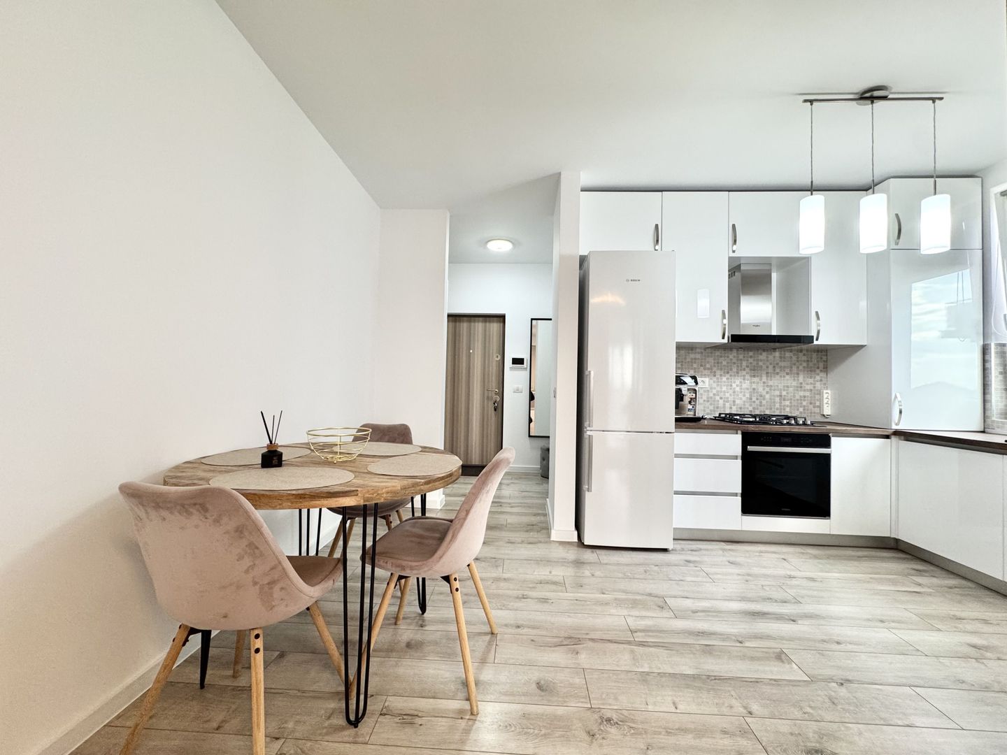 3 Camere confort & stil, Dumbrăvița, parcare inclusă - Poză 21