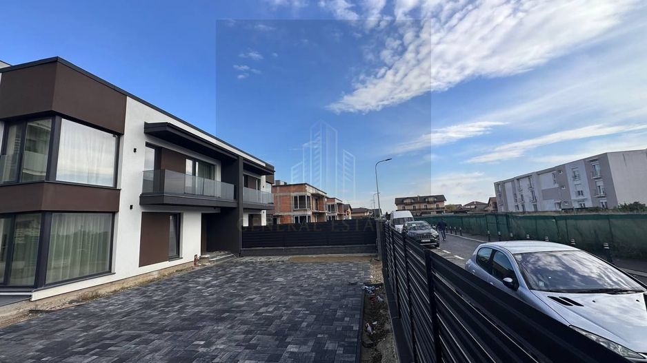 Case tip Duplex de vânzare în Ghimbav, Brașov – Cartierul Florilor - Poză 1