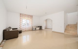 Casă din 2010 (3 dormitoare, două băi și garaj) - Poză 5