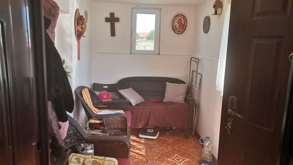 Vanzare casa Ratesti, stradal - Poză 5