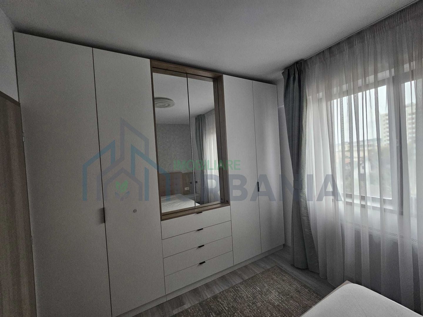Apartament 3 camere de închiriat în Centru, Iași - strada Moldovei - Poză 4