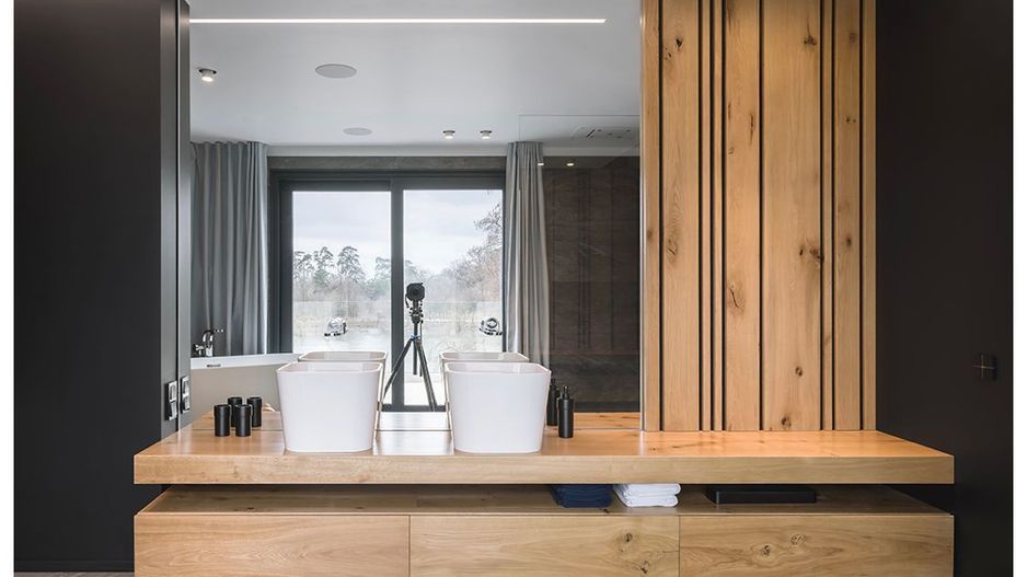 Vila superba în Mogoșoaia cu deschidere la lac - Poză 6