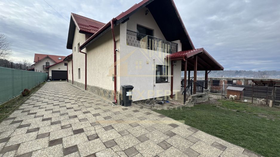 VILA 5 CAMERE 246 MP TEREN 817 MP CÂMPULUNG, 0 COMISION CUMPARATOR - Poză 57