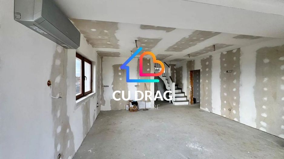 Casă cu priveliste panoramica spre Sibiu  situata in Sura Mare - Poză 3