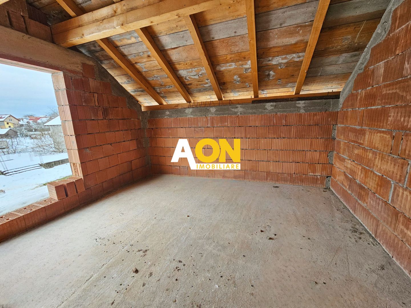 COMISION ZERO! Casa la rosu, P+1, 300 mp teren, cu utilitati, Lancram - Poză 15