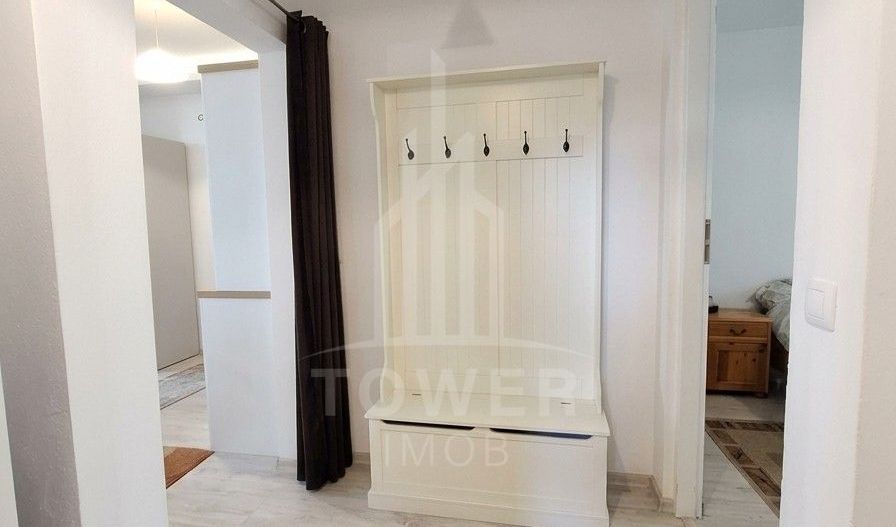 Apartament 4 camere -etaj 1, zona V. Aron - Poză 4