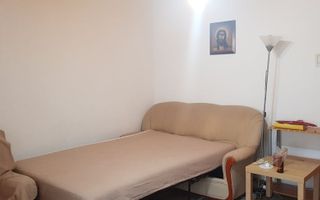 Garsonieră  – Costin Georgian, 10 minute de metrou - Poză 2