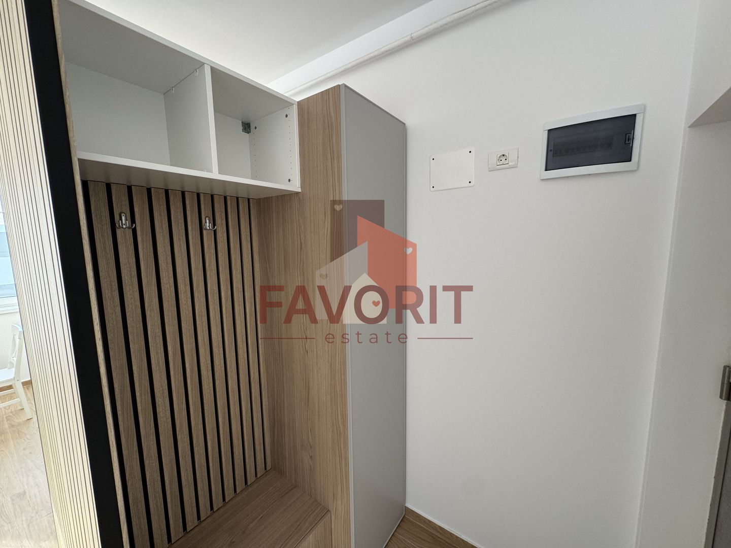 Disponibil imediat. 1 loc de parcare in CF. TVA 21% inclus. - Poză 4