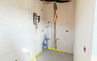 Casa de vanzare | Zona Drurelax | teren 19 ari - Poză 8