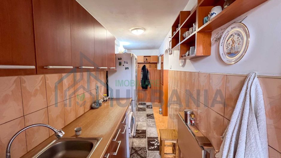Apartament de vânzare, 3 camere, semidecomandat, mobilat și utilat, Pașcani - Poză 7
