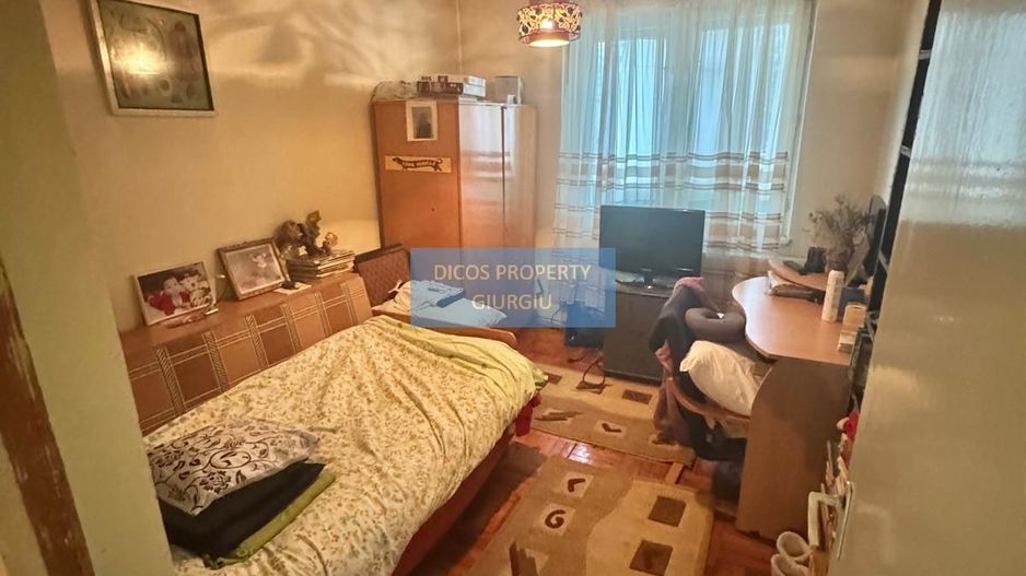 Apartament 3 camere -Centru - Poză 4