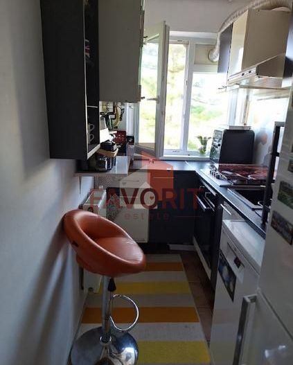 4 camere | etaj intermediar | centrala proprie | zona excelenta | - Poză 3