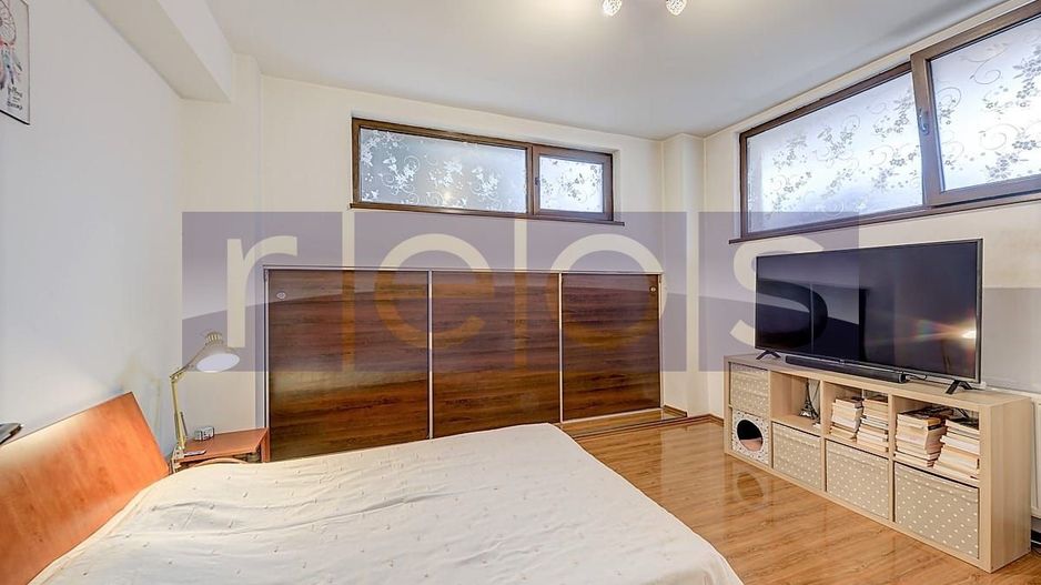 VANZARE 3 CAMERE | DEMISOL LUMINOS | 75 mp | ZONA DAMAROAIA - Poză 5