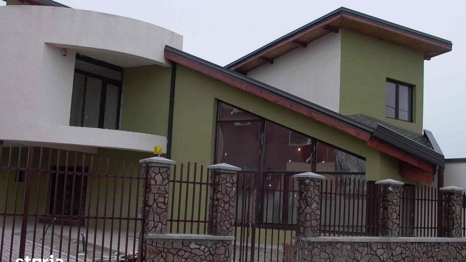 Vand casa 330 mp utili in zona planetelor Giroc, D+P+ E + pod - Poză 15