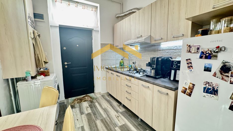 Lunei-Apartament 1 Camera-Centrala Proprie - Poză 9